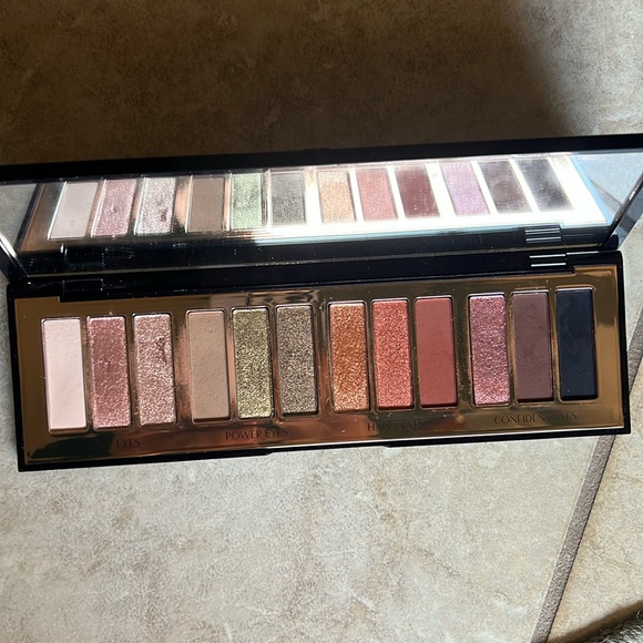 Charlotte Tilbury Instant Eye Palette-Smokey Eyes Are Forever